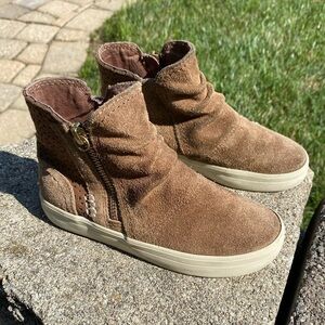 SPERRY~CREST ZONE~MEMORY FOAM SNEAKER~SLIP ON DESIGN~ZIP UP BOOT~SIZE 11~BR